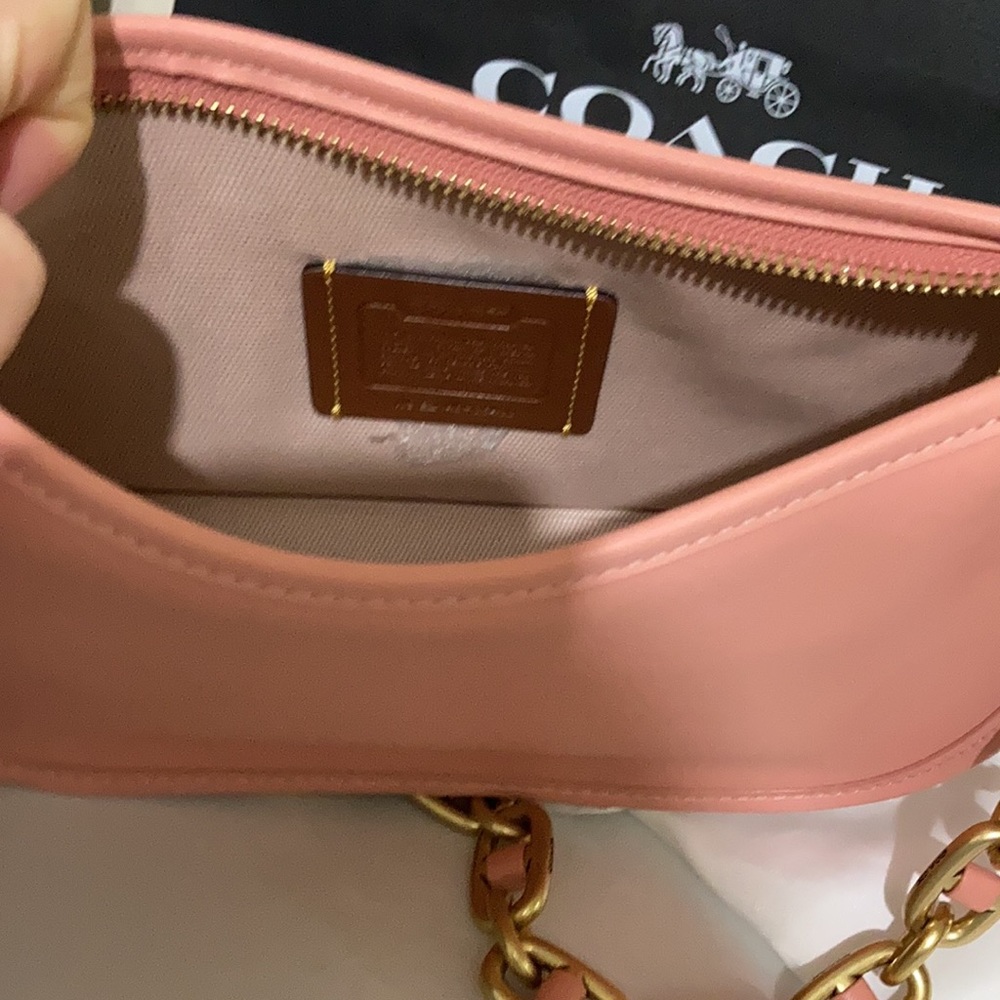Coach Swinger candy Pink leather shoulder bag - Picture 12 of 14